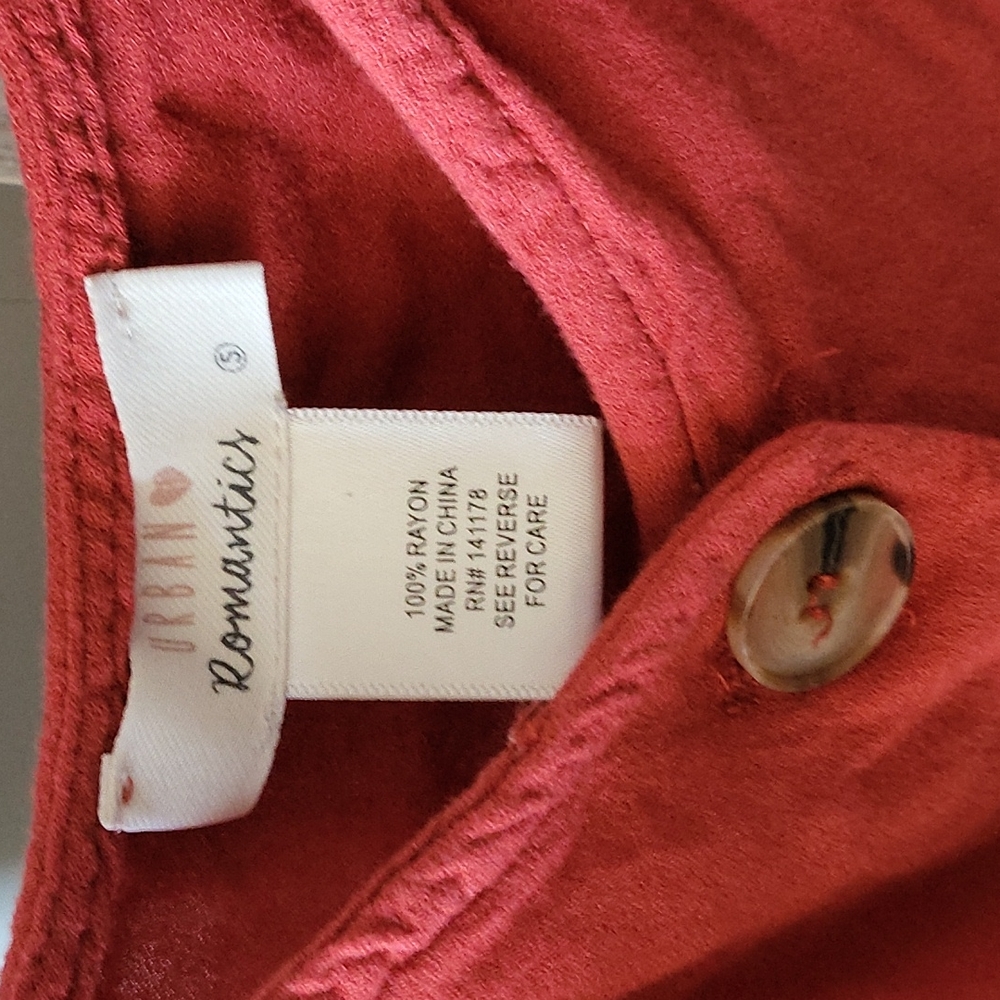 Tank - Picture 2 of 2